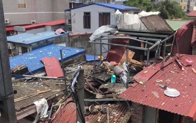 Hiện trường vụ nổ cực lớn ở Hải Phòng khiến người phụ nữ tử vong, cháu nhỏ bị đồ gia dụng đè lên cơ thể