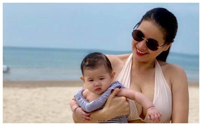 Mẹ 2 con Thân Thúy Hà mặc bikini khoe vóc dáng nuột nà sau 4 tháng sinh con