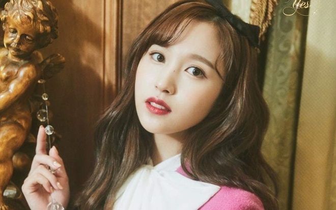 Mina (TWICE) khiến các fan lo lắng bởi hình ảnh nhợt nhạt tại sân bay