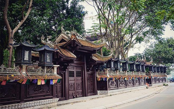 Hành hương mùa Vu Lan tại những ngôi chùa linh thiêng ở Hà Nội