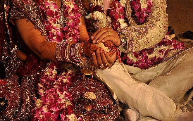 Đánh sập đám cưới, bắt cóc chú rể của bạn gái cũ để trả thù