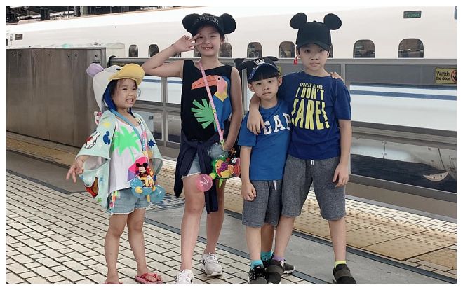 4 con nhỏ nhà Hồng Đăng, Đan Lê 'chiếm spotlight' vì quá xinh xắn đáng yêu trong loạt ảnh du lịch chung của 2 gia đình