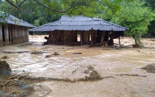 Mưa lũ tại Thanh Hóa: 16 người tại Quan Sơn vẫn đang bị mất liên lạc