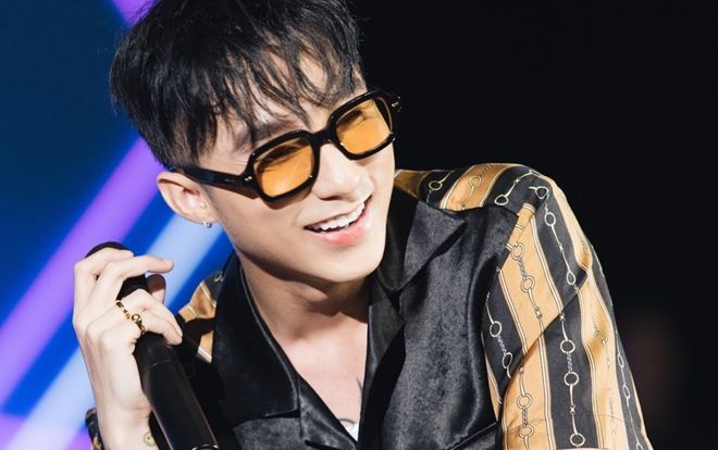 HOT: Sơn Tùng vừa đồng ý ký giấy đăng ký kết hôn, người con gái khiến tất cả đồng loạt gato là…