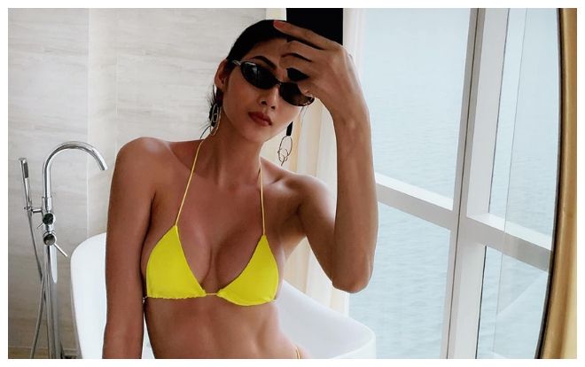 Hoàng Thùy khiến fan 'mất ngủ' vì mặc bikini tí hon khoe vòng 1 căng đầy và cơ bụng săn chắc