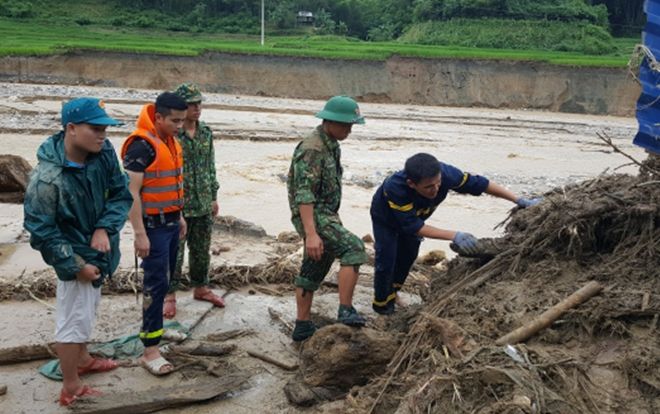 Tìm thấy thi thể 1 người phụ nữ mất tích sau trận lũ kinh hoàng ở bản Sa Ná - Thanh Hóa