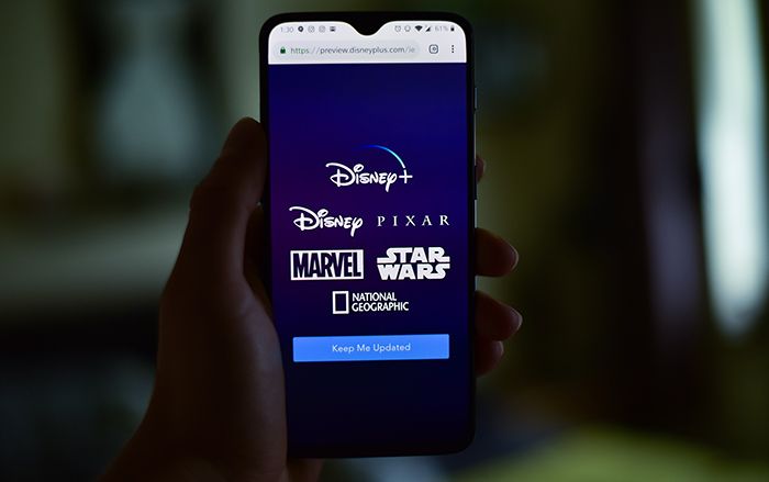 Disney chính thức công bố gói dịch cho dân mê phim rẻ không thể tin được