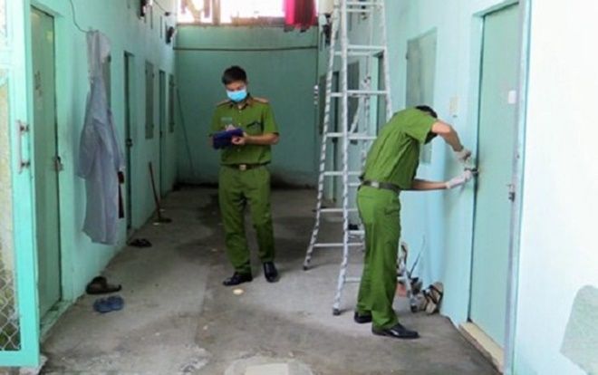 Tạm giữ người chồng sát hại vợ vì… cuộc gọi lúc nửa đêm