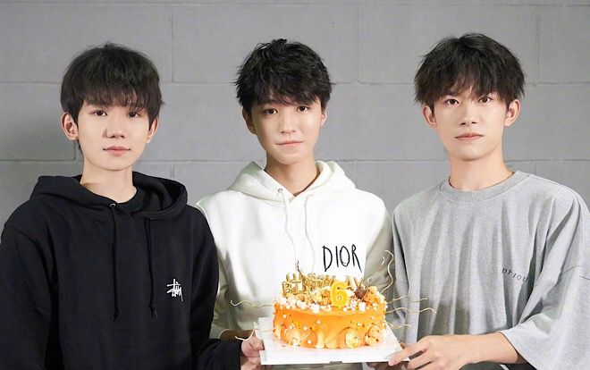 Trước thềm concert kỷ niệm 6 năm debut, TFBOYS nhắn nhủ fan: 'Bọn em mong chờ được gặp mọi người!'