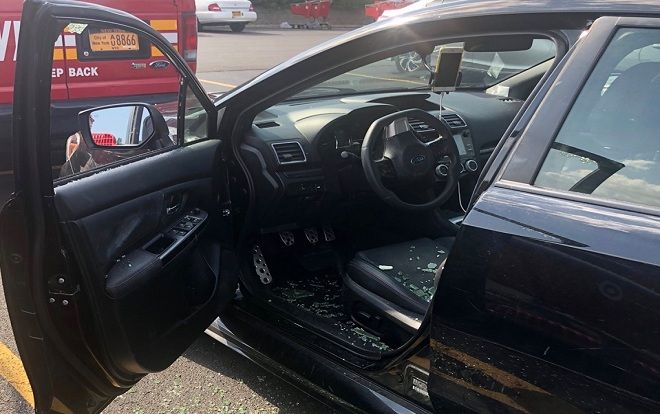 Bé trai 5 tuổi ở Mỹ bị bố bỏ quên trong xe hơi