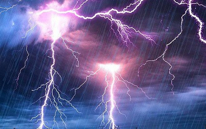 Đi làm đồng, 3 người trong một gia đình ở Yên Bái bị sét đánh tử vong thương tâm