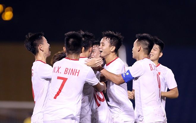 U18 Việt Nam đấu U18 Thái Lan: Thắng thật to, trả hận '0-6' cho lứa Quang Hải