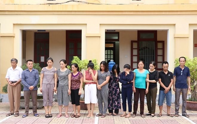 Khởi tố 7 'kiều nữ' đánh bạc bằng hình thức lô đề ở Hà Tĩnh