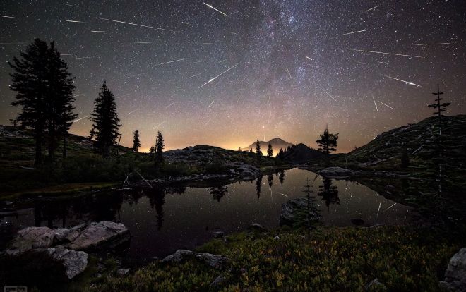 Mãn nhãn trước hình ảnh mưa sao băng Perseid tuyệt đẹp trên khắp thế giới