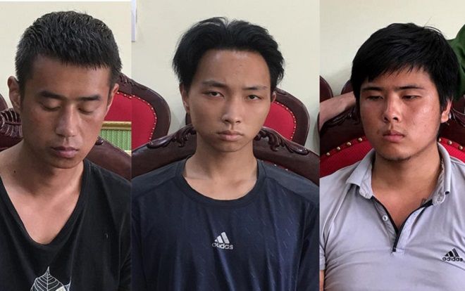 Ông lái đò sợ hãi kể lại giây phút đưa 3 nghi phạm người Trung Quốc sát hại tài xế taxi qua sông