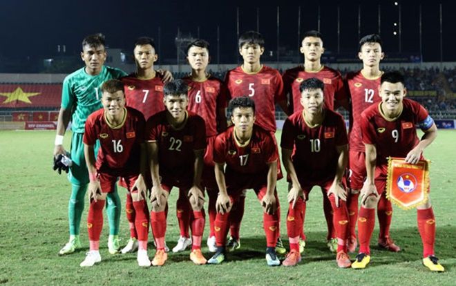 U18 Việt Nam xấu xí và may mắn cầm hòa đội bét bảng Thái Lan
