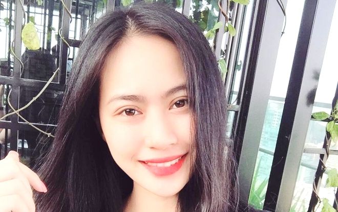Cận cảnh nhan sắc xinh đẹp nhưng bị chê già của bạn gái mới Quang Hải