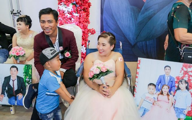 Xúc động lễ cưới tập thể của 41 cặp đôi khuyết tật: Vượt qua rào cản để chạm tới hạnh phúc cổ tích