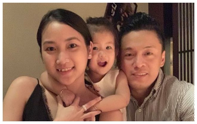 Bị vợ giận vì chỉ than nhớ con, Lam Trường 'xuống nước' nịnh vợ công khai đầy ngọt ngào