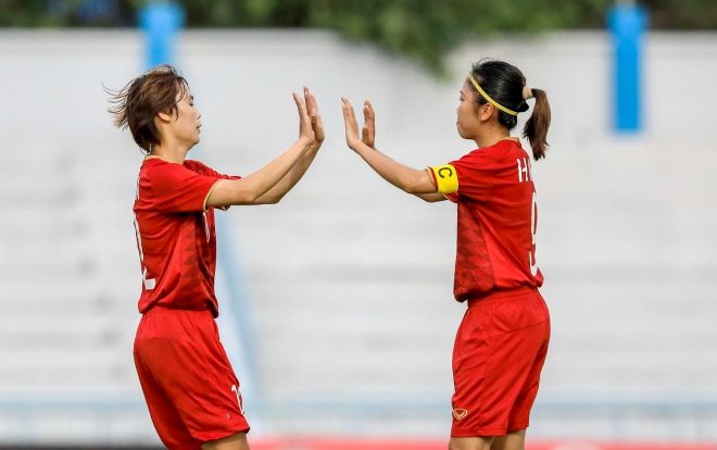 Đè bẹp Indonesia 7-0, tuyển nữ Việt Nam vượt qua vòng bảng