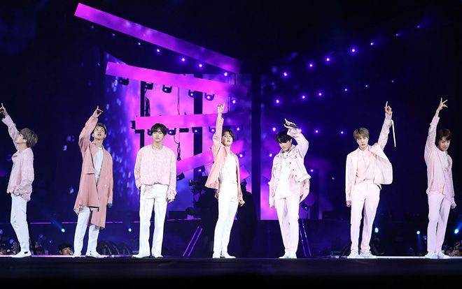 BTS nhận được lời mời hợp tác từ bảo tàng nghệ thuật Pompidou (Pháp): Liệu sẽ có 1 MV comeback huy hoàng tại kinh đô ánh sáng?