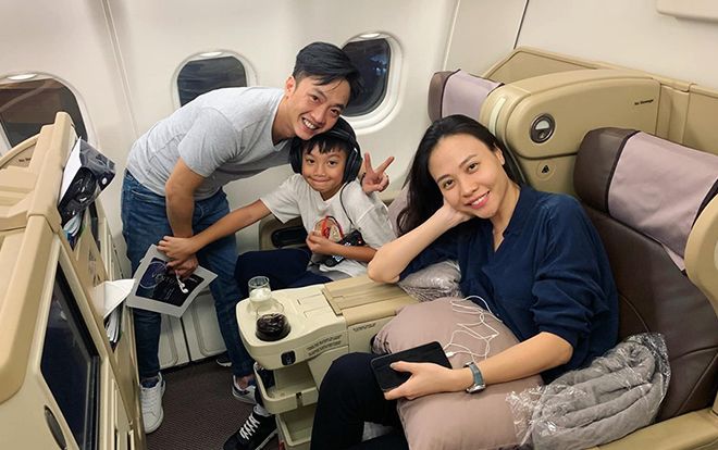 Cường Đô la cùng Đàm Thu Trang và Subeo đi du lịch sau khi kết hôn