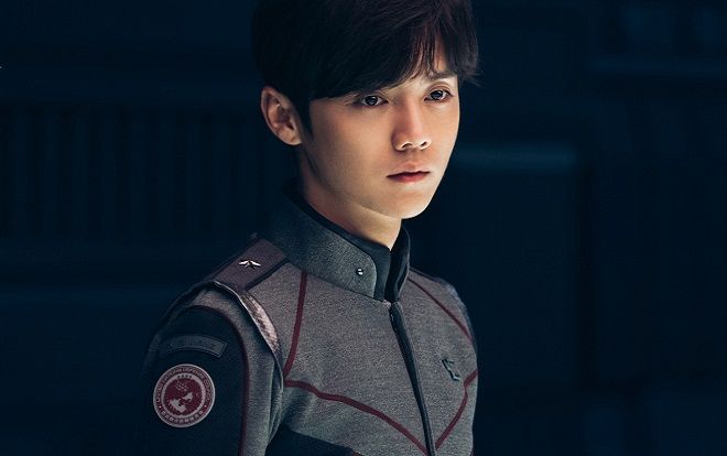 'Pháo đài Thượng Hải' thất bại, đạo diễn đổ hết lỗi lầm lên Lộc Hàm