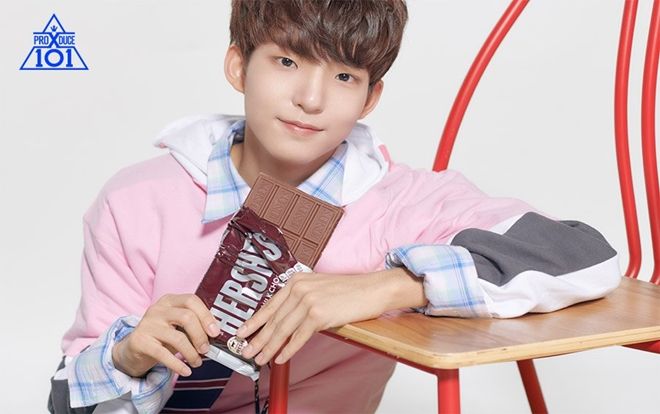 Woollim Entertainment xác nhận thí sinh Produce X 101, Moon Jun Ho đã rời khỏi công ty quản lý