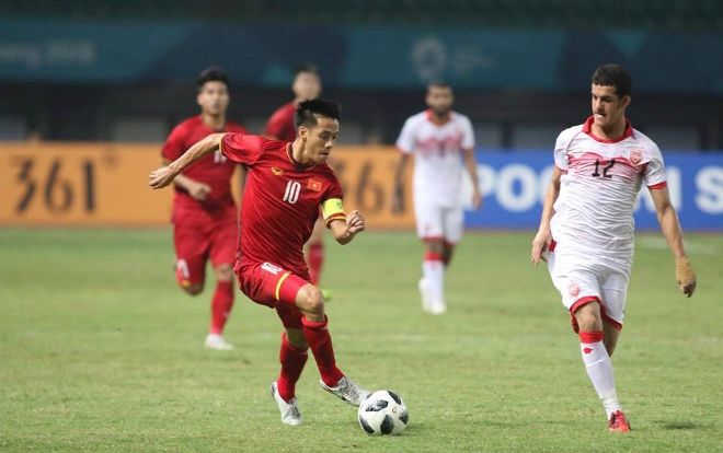 Văn Quyết hay nhưng… chưa đủ