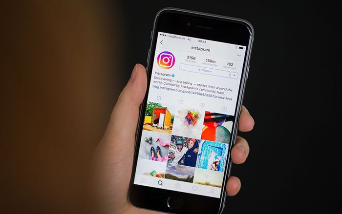 Sự xấu xí và tham lam của Facebook đang lan sang Instagram