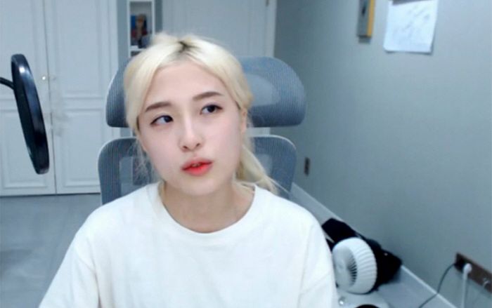 Chi 600 triệu đồng hẹn gặp nữ YouTuber nhưng bị từ chối, fan cuồng nhảy cầu tự tử để đòi lại tiền