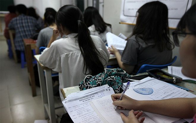 Hà Nội 'cấm cửa' tình trạng giáo viên đưa học sinh ra học thêm ở trung tâm do mình giảng dạy