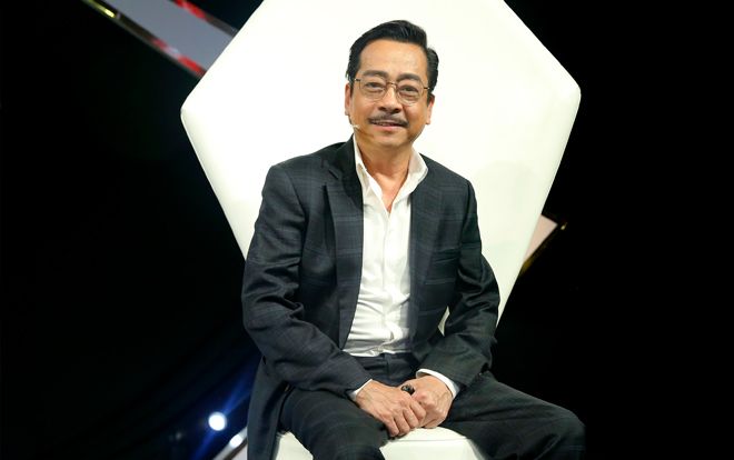 NSND Hoàng Dũng: 'Đàn ông keo kiệt nhưng yêu vợ thì hôn nhân sẽ bền vững'