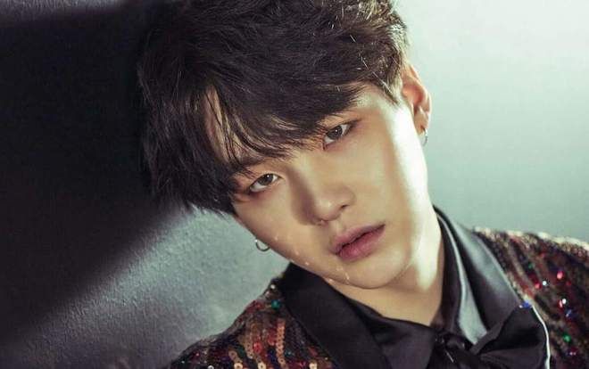 Suga (BTS) tiết lộ anh bị chủ tịch Big Hit Entertainment lừa trở thành thần tượng