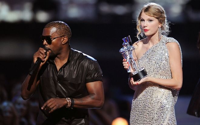 Vụ Kanye West 'cướp' mic Taylor Swift tại VMAs 2009: Những sự thật lần đầu được hé lộ sau nhiều năm