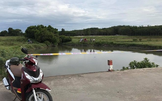 Đi mò ốc sau cuộc nhậu, thiếu nữ trượt chân xuống hồ nước tử vong