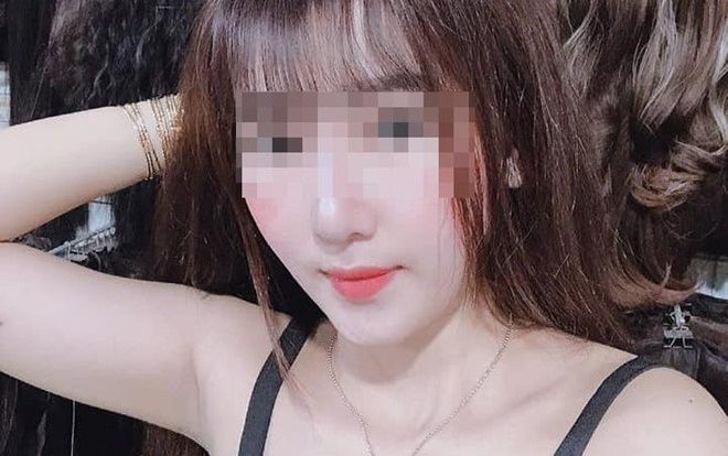 Cô gái 19 tuổi nghi bị bạn trai sát hại trong ô tô, trên cổ có vết cắt