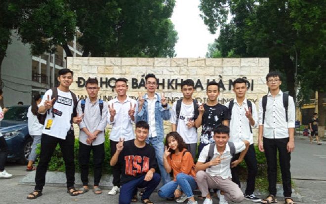 Lớp dân tộc nội trú ở Nghệ An 100% đậu Đại học, 11 nam sinh vào ĐH Bách Khoa