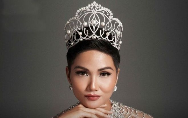 Vương miện Hoa hậu: Tấm vé số độc đắc hay gánh nặng cả đời?