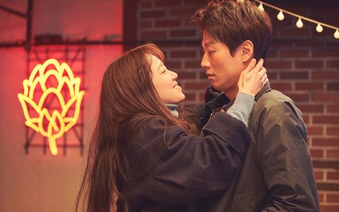 'The Most Ordinary Romance': Gong Hyo Jin và Kim Rae Won yêu hết mình, tạo nên chuyện tình ngọt ngào cuối Thu