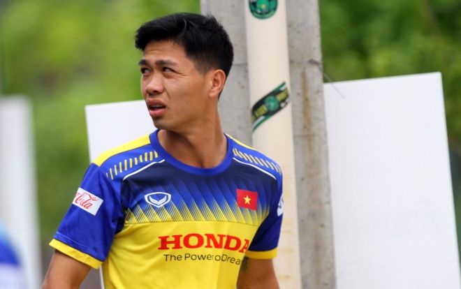 Tập luyện hăng say, Công Phượng quyết ghi bàn vào lưới Thái Lan