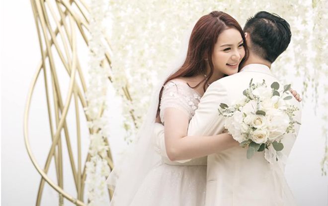 Phan Như Thảo mũm mĩm xinh đẹp trong bộ ảnh cưới kỉ niệm 3 năm lấy chồng đại gia