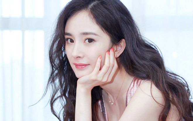 Weibo chính thức của FC Dương Mịch cảnh cáo công ty quản lý Gia Hành: Nếu không thay đổi thì hãy chuẩn bị gánh lấy hậu quả