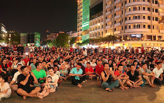 Huỷ chiếu trận đại chiến Thái Lan - Việt Nam ở phố đi bộ Nguyễn Huệ vì lý do bất ngờ