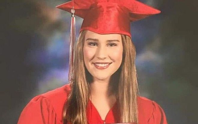 Thiếu nữ xinh đẹp bị 5 con chó dữ cắn chết, phản ứng lạnh lùng của chủ chó thực sự gây sốc