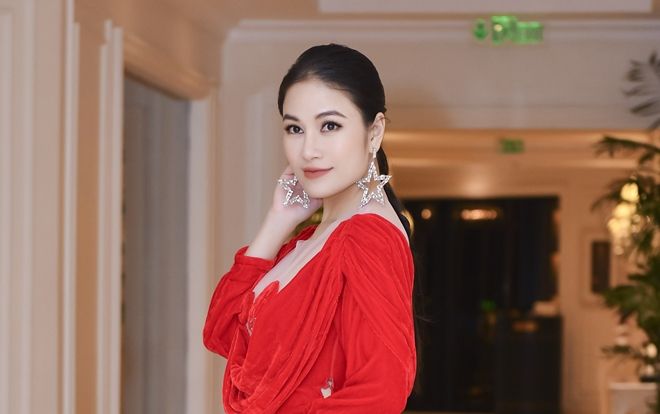 Tuyết Nga: 'Đối với tôi danh xưng hoa hậu hay ca sĩ đều rất quý giá'