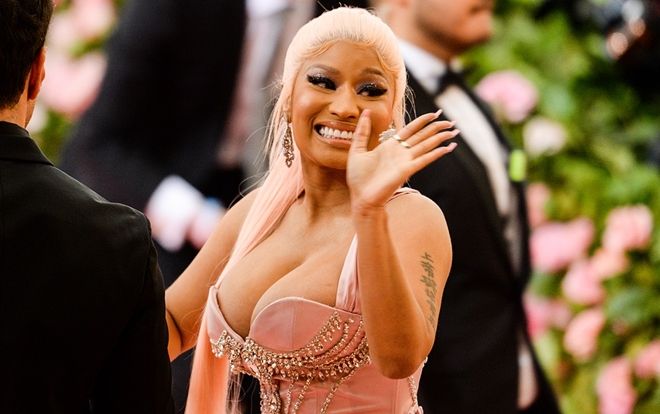Nicki Minaj lên tiếng xin lỗi fan, khẳng định tuyên bố giải nghệ chỉ là… đường đột