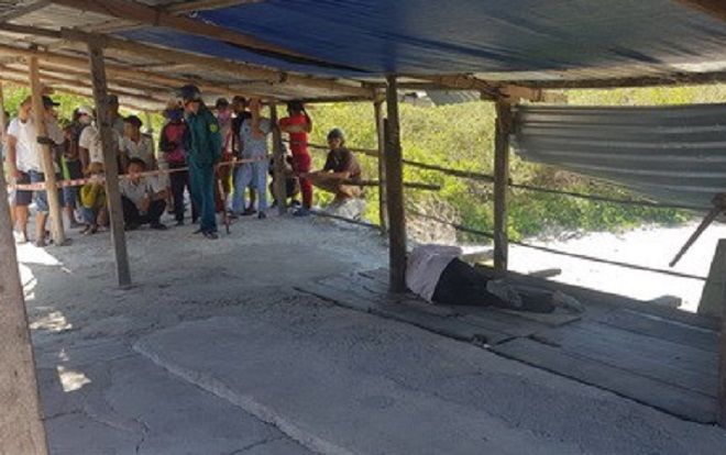 Nghi án người đàn ông bị sát hại, tử vong với con dao trên ngực