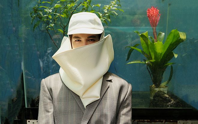 Không cần khoe bụng 6 múi, Anh Tú bịt kín mặt vẫn điển trai chất ngất