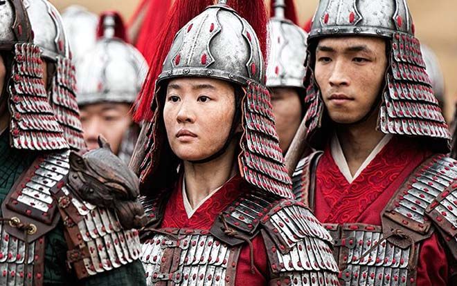 Cận cảnh tạo hình Hoa Mộc Lan của Lưu Diệc Phi trong Mulan 2020: Thần thái đã đủ chưa?